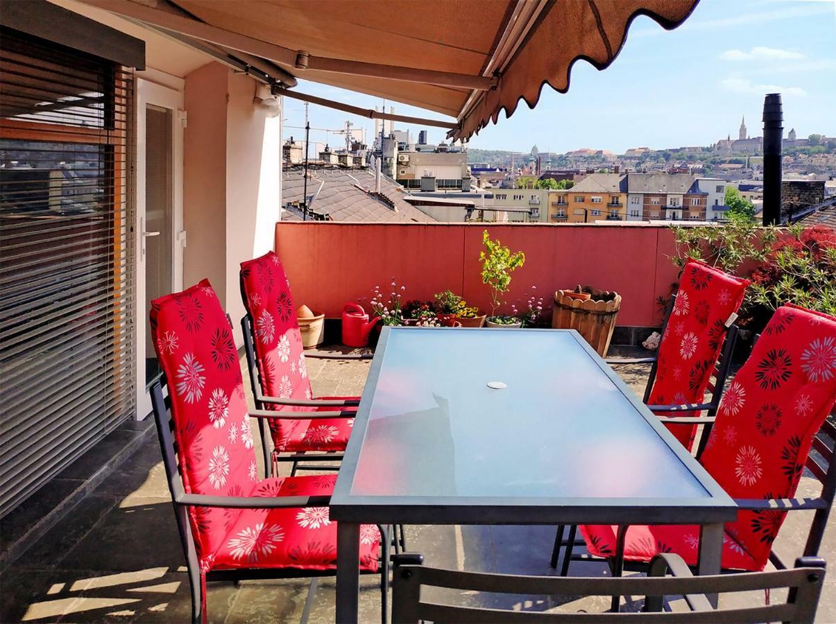 Margaret Apartment For 5 People With Panorama Terrace Budapest Exterior photo